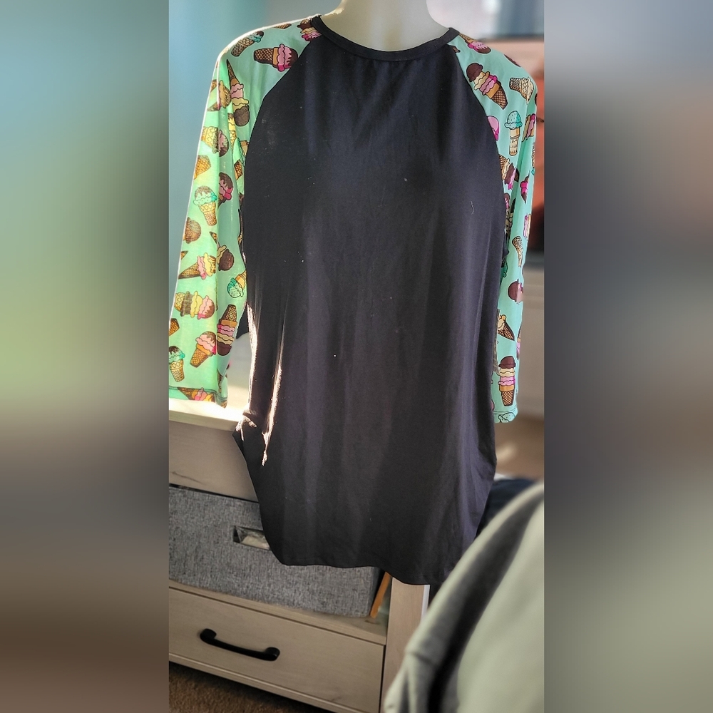 Lularie Randy Ice Cream Print Raglan Sleeve Top